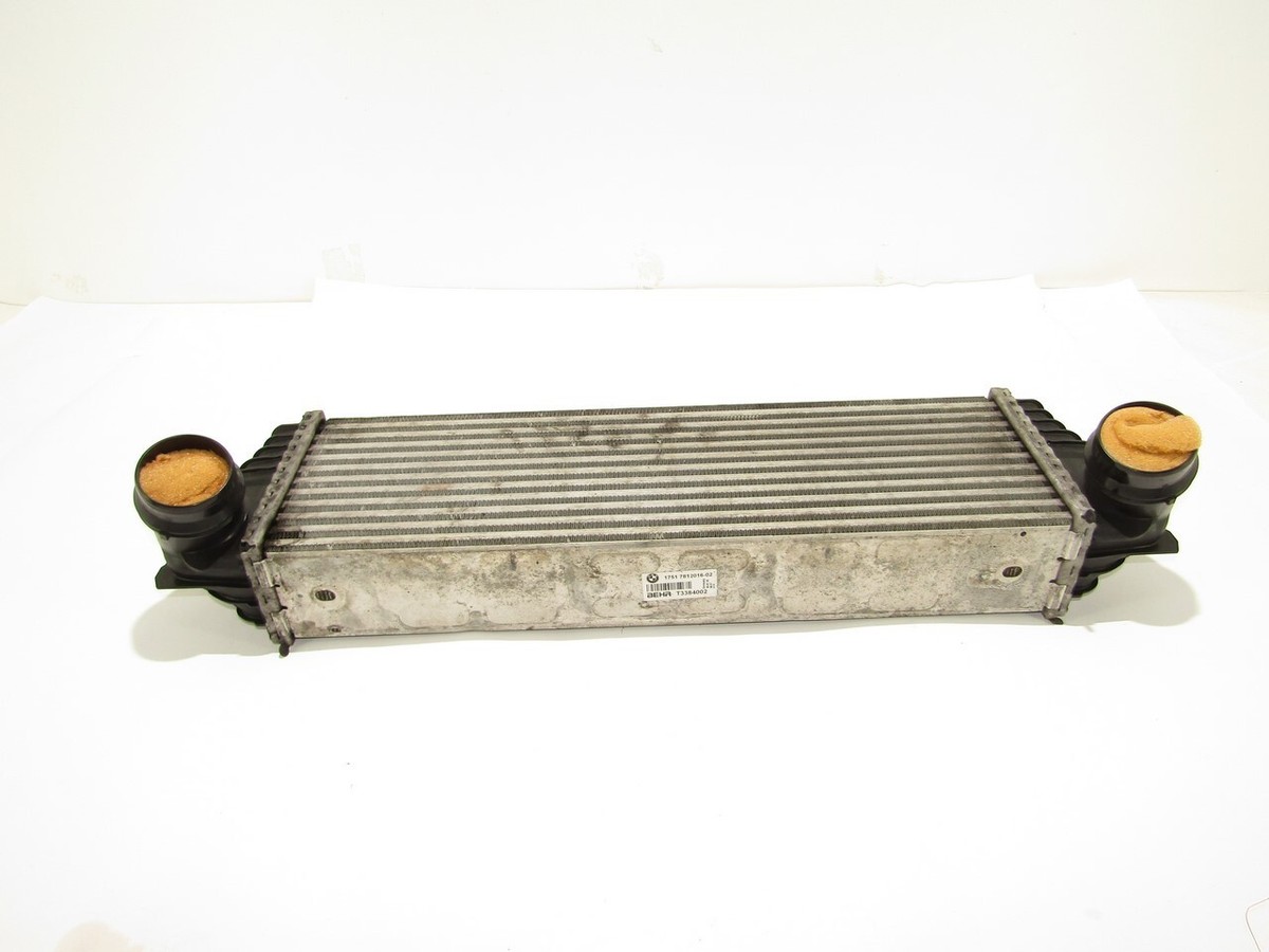 BMW 5 GT F07 2010 3.0 220kw Intercooler Ladeluftkühler Radiator 