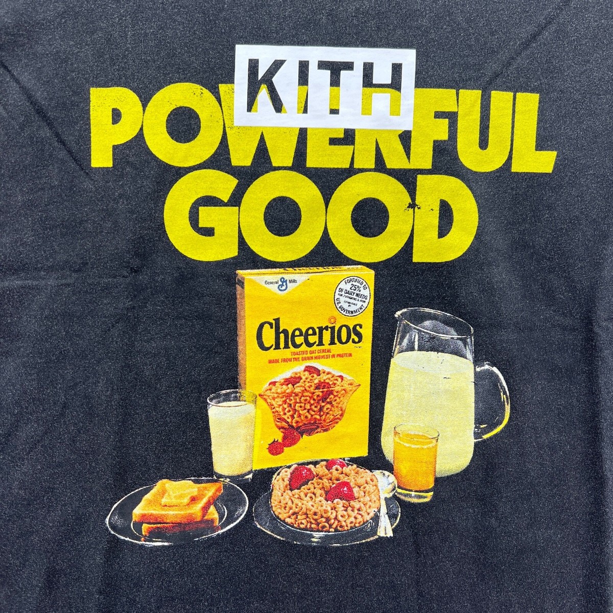 KITH TREATS × CHEERIOS POWERFUL GOOD TEE Kith x Treats Cheerios Powerful Good Black Vintage Tee Size