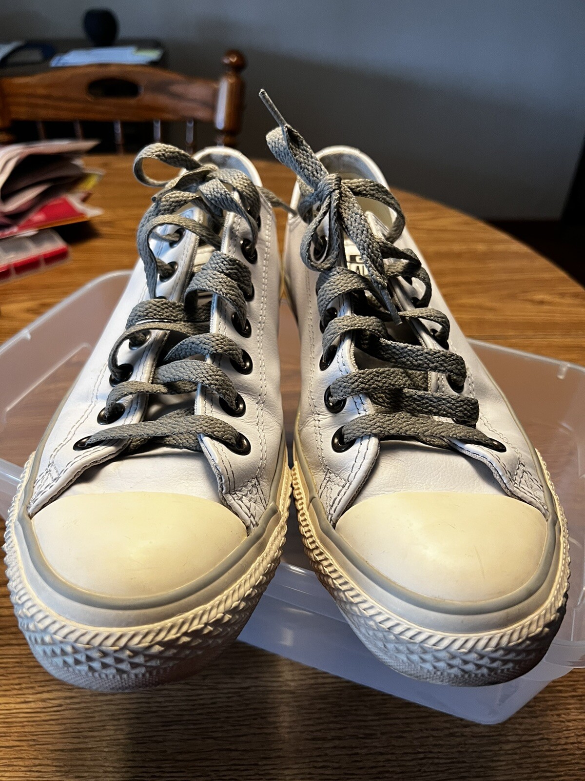converse nurse shoes