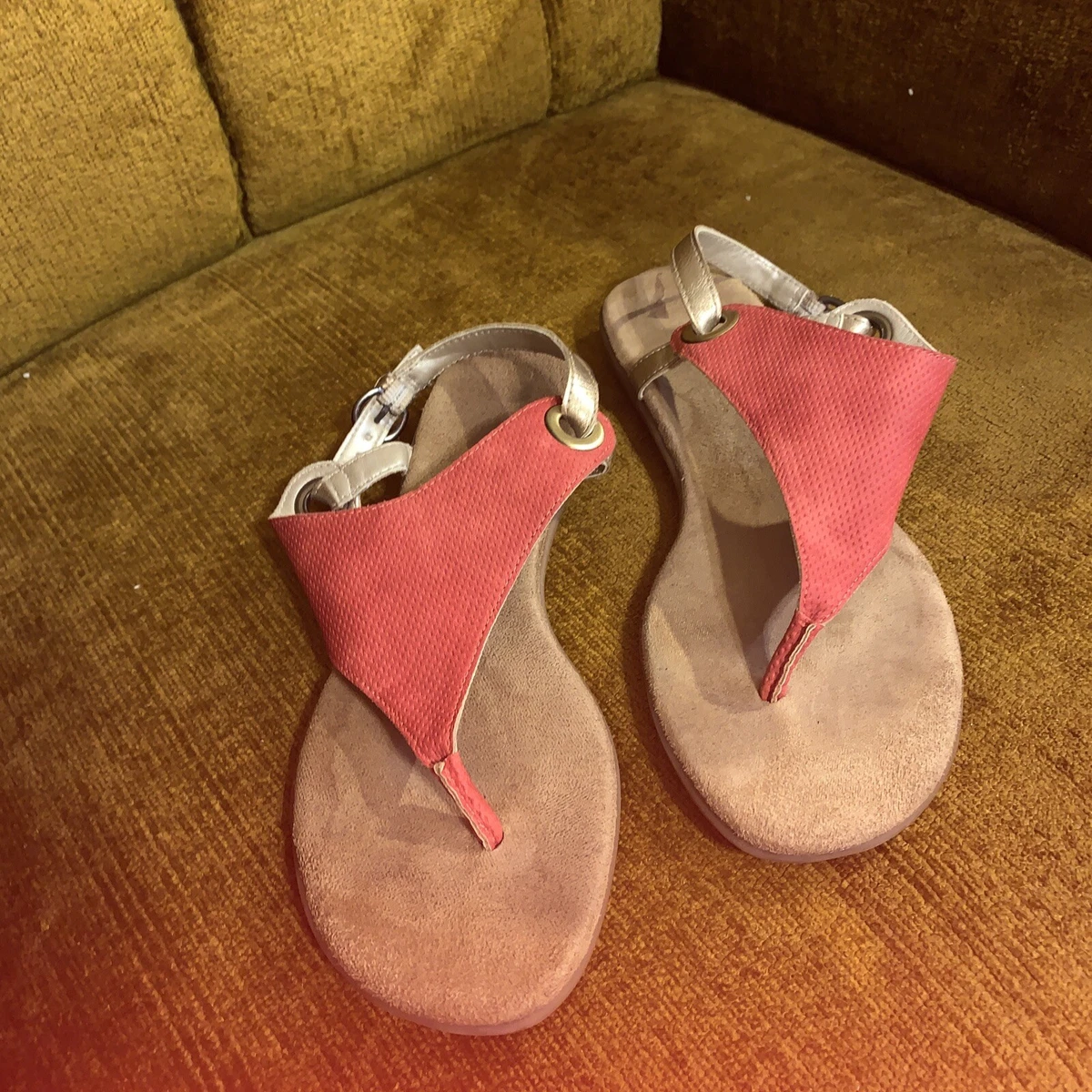 Flat chappals shop with price