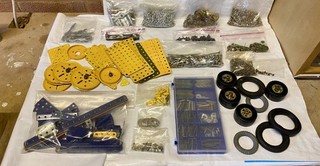 Job Lot Of MECCANO. Blue & Yellow Meccano Nuts Bolts Cogs & Plates. 99P Start
