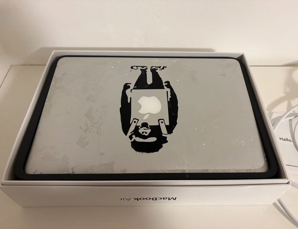 Apple MacBook Air - A1466 - 13,3 Zoll - 4GB  - (Anfang 2014) - Bild 4 von 4