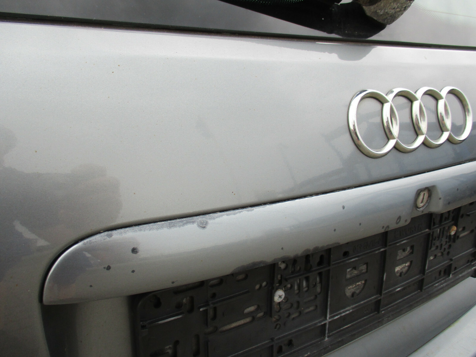 Heckklappe Audi A4 B5 Avant VOR-Facelift ACHATGRAU LY7L Klappe grau ...