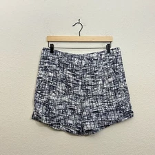 W by WORTH Printed Chino Shorts Womens Sz 8 Multicolor Silk Preppy Summer Travel