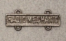 U.S. Army Air Force RADIO MECHANIC bar for Tech. Qualification Badge, potmetal