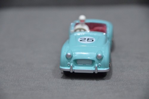 DeAgostini Atlas Dinky Toys 111 Triumph TR2 deportivo diecast modelo de coche caja 1:43 - Imagen 9 de 14