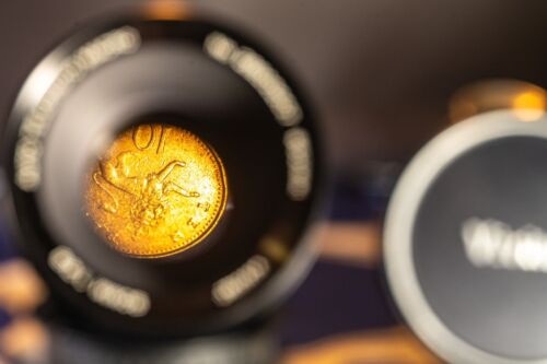 Vivitar (Komine) 90mm F/2.8 Canon FD True 1:1 Macro Lens in a mint condition - Picture 11 of 19