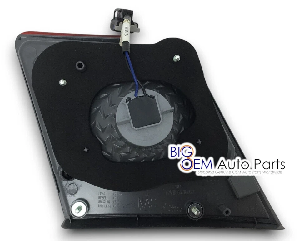 Luz trasera interior del lado del conductor OEM 95389371 2011-2016 Chevrolet Cruze LH Foto 3 de 4