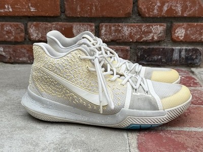 Nike Kyrie Size Men's US 11.5 White Azurie Elizabeth 852395-101