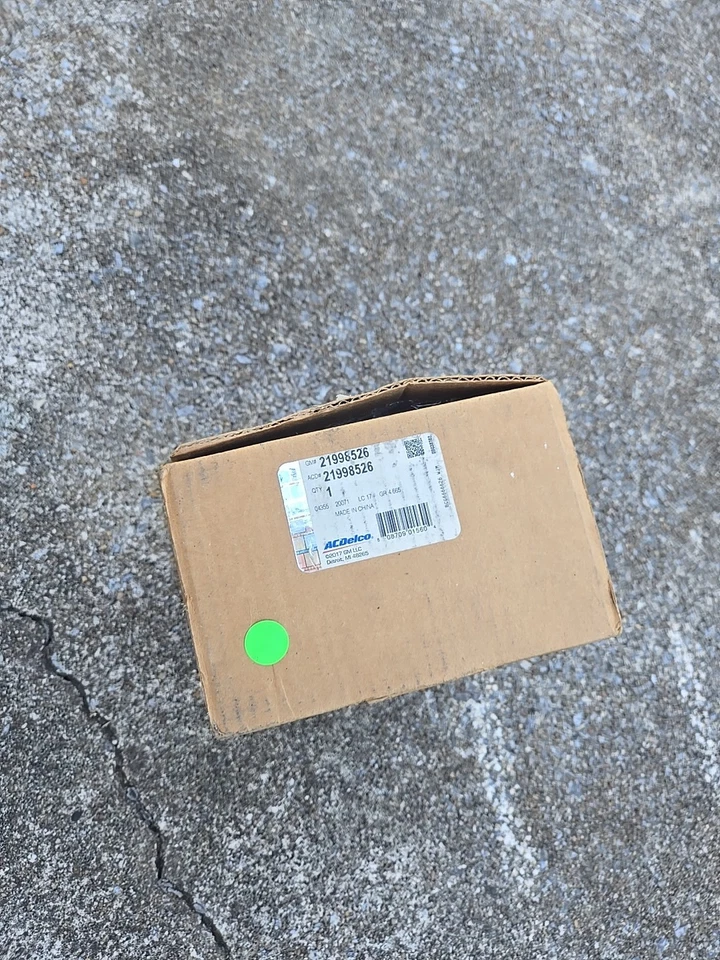 Pinza de freno de disco delantera derecha OEM # 21998526 GM General Motors OEM Foto 2 de 2