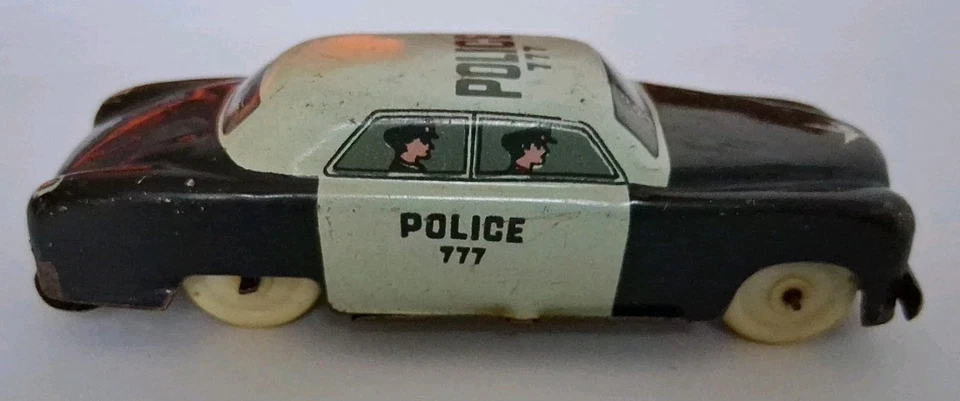 AUTO POLIZIA IN LATTA MARCHESINI ANNI '50 - Immagine 2 di 4