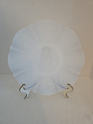 Vintage Macbeth Evans Sweetheart Monax Depression Milk Glass Plate 10 1/4