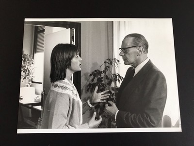 Coffee break - (with Véronique JANNOT) - PRESS PHOTO 18x24cm