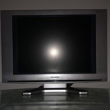 Sylvania 6620LDT 20 Inch LCD TV DVD Combination For Parts Turns On