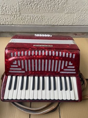 YAMAHA YA-18 Accordion 30 Keys 18 Bass Red Used | eBay