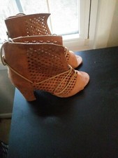 Size 8 Pizzelle Women's High Heels