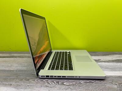 MacBook Pro 15インチ C2D 4GB HDD500GB Apple MacBook Pro 15