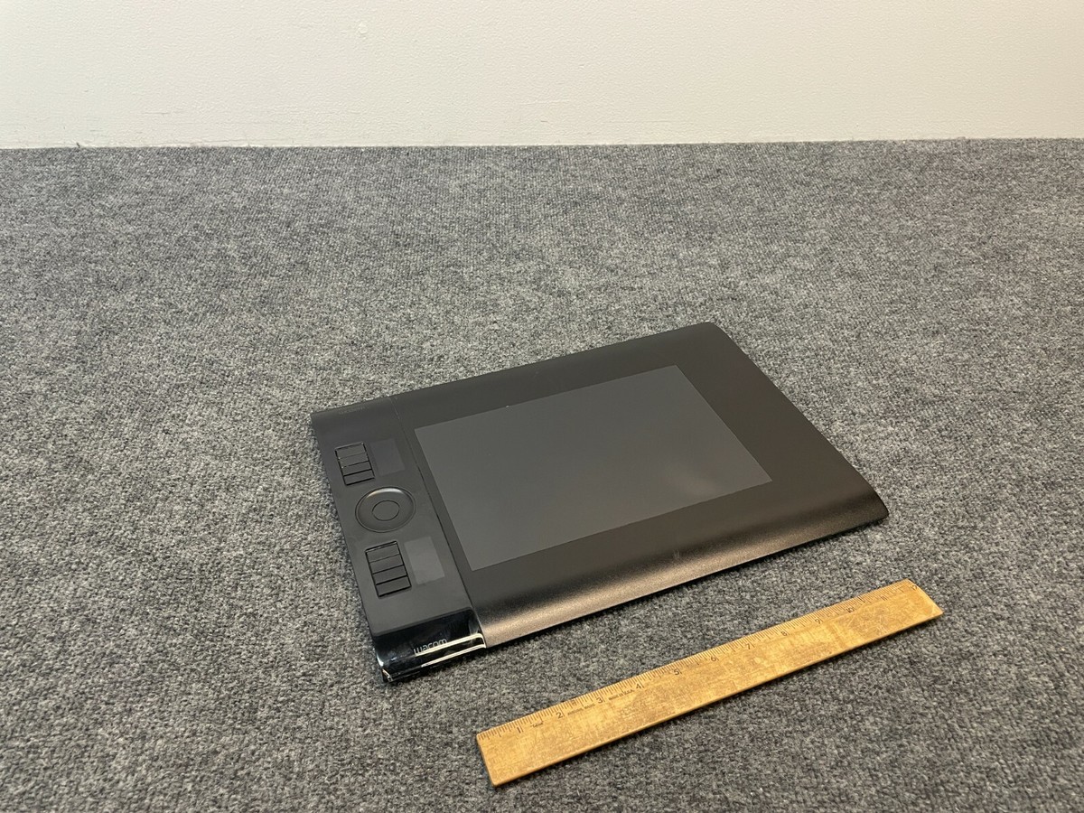 PC周辺機器 Wacom - Wacom Intuos4 Special Edition PTK-640/K1 61rnuEsE1XL._UF350,350_QL80_.jpg