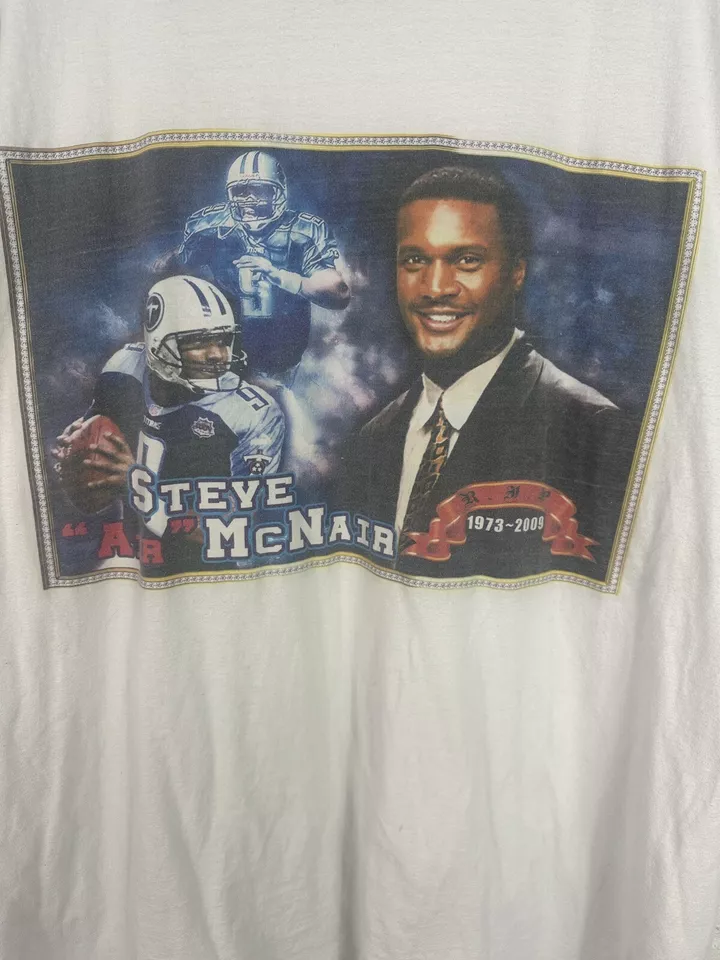 Camiseta Memorial Gráfica Vintage Tennessee Titans Steve Mcnair Tamanho XXL - Imagem 2 de 4