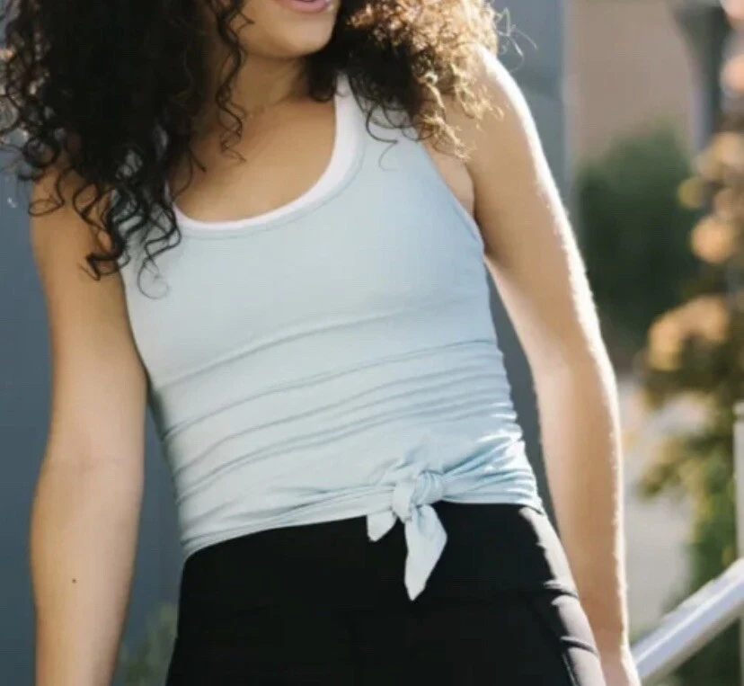 Camiseta sin mangas Zyia Active talla mediana M espalda deportiva nudo para mujer solo una linda camiseta sin mangas azul Foto 2 de 4