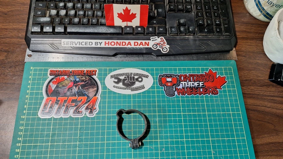 Honda XR500R XL600R Speedo Cable Clamp Used 15711-MG3-000 Fits 1983-87 500-600cc - Image 3 of 4