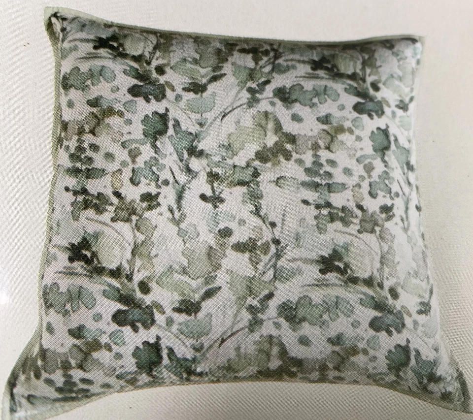 Naida Pillow Sham от Surya Euro стеганая белая бирюзовая растительная NDA2000-ES - Изображение 2 из 4