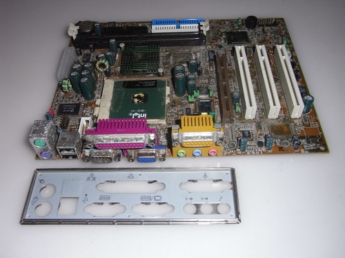 MSI Mainboard MS-6178 MS6178 & INTEL Celeron 667 MHz CPU Sockel 370 Platine PC