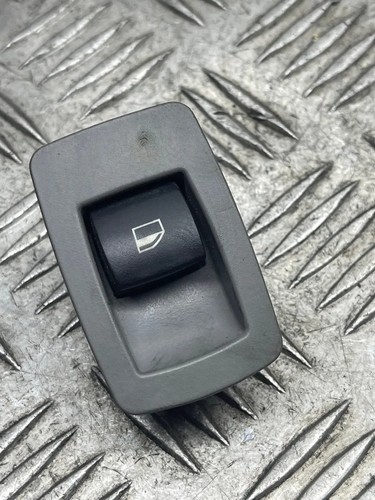 BMW 3 E90 Schalter für Fensterheber hinten links 15939902 2.00 Diesel 28255407