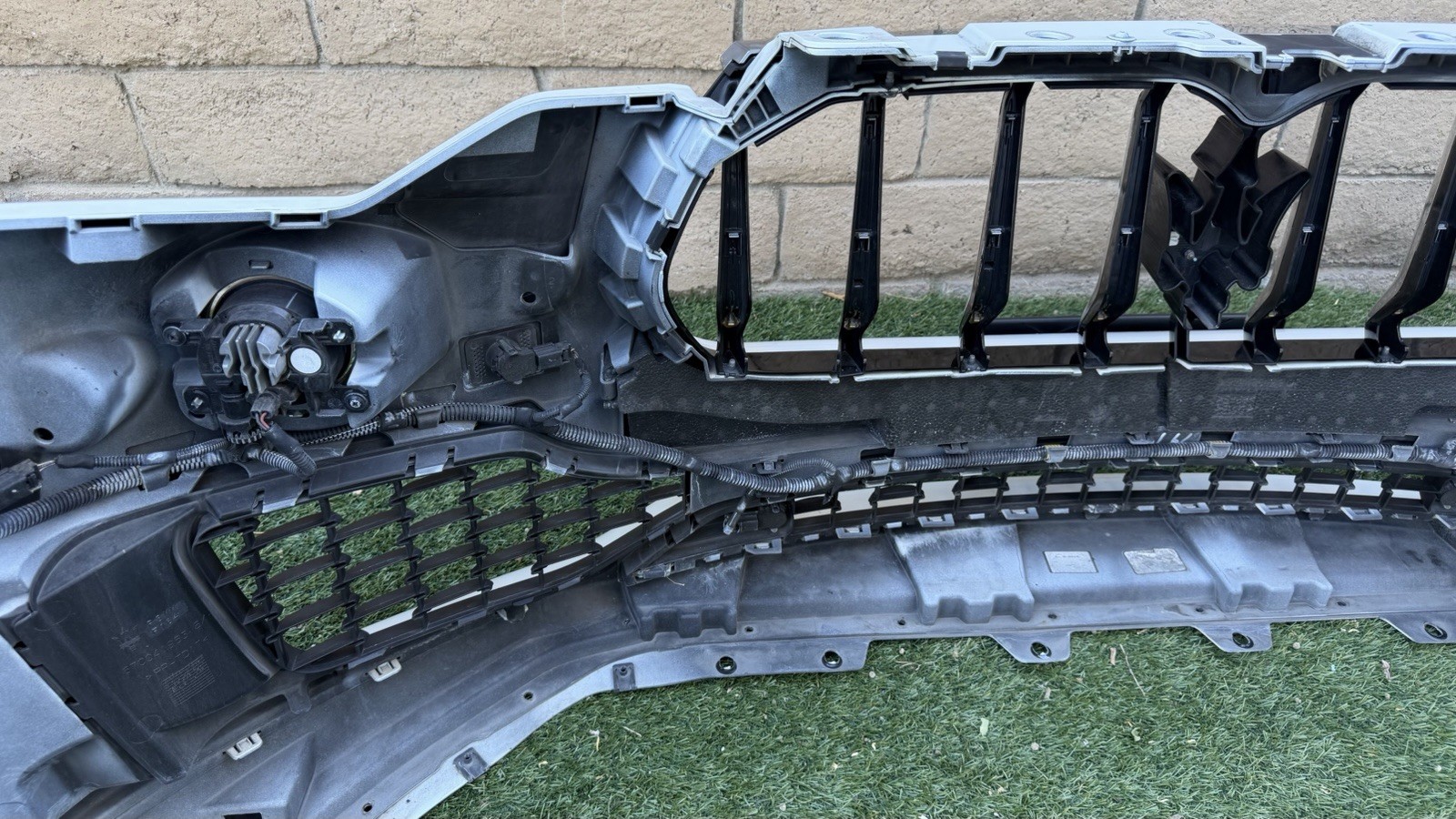 2017–2024 Maserati Levante Front Bumper Cover Assembly OEM