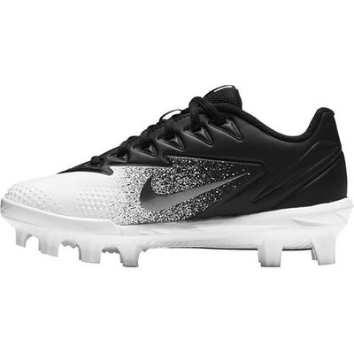 comfortable baseball cleats
