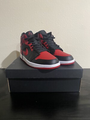 Size 11.5 -‎ Jordan 1 Black 2020 Nike Air Jordan 1 Mid Off Noir Toe Black/White DW8426-010  main image 2