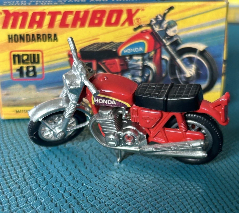 Matchbox Hondarora SF Nr 18 seltenes Rot in OVP Box EXTREM BELIEBT - Bild 3 von 4