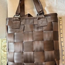 Harvey's Seatbelt Bucket Bag