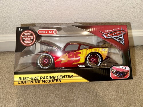 2017 CARS 3 RUST-EZE RACING CENTER Lightning McQueen 1:24 JADA DIE-CAST ...