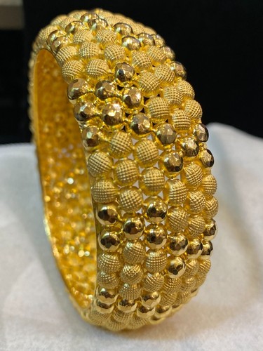 Sbalorditivo Dubai Fatto a mano 24,60 MM Bangle Braccialetto In Timbrato 22K Oro - Foto 8 di 12