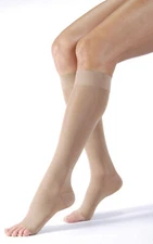 JOBST Women's Ultrasheer Petite Knee High Classic 20-30 mmHg Open Toe