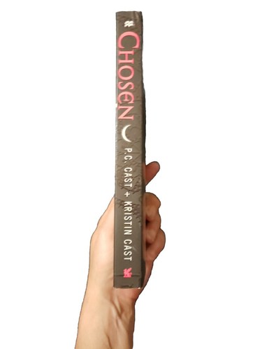 House of Night Novels Ser.: Chosen : A House of Night Novel by Kristin Cast and - Picture 2 of 5