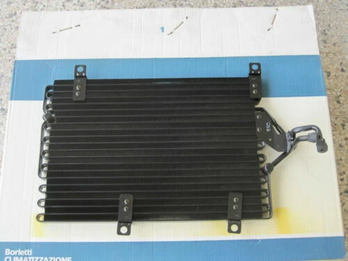 Condensatori aftermarket per la climatizzazione e il riscaldamento dell'auto