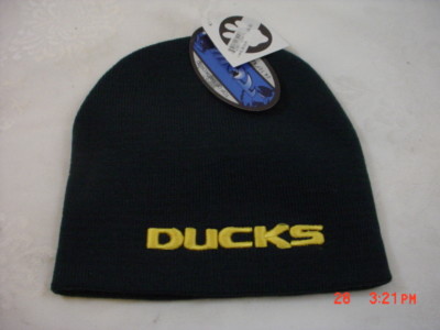 Licensed  University of Oregon   Ducks  Beanie  Cap NEW