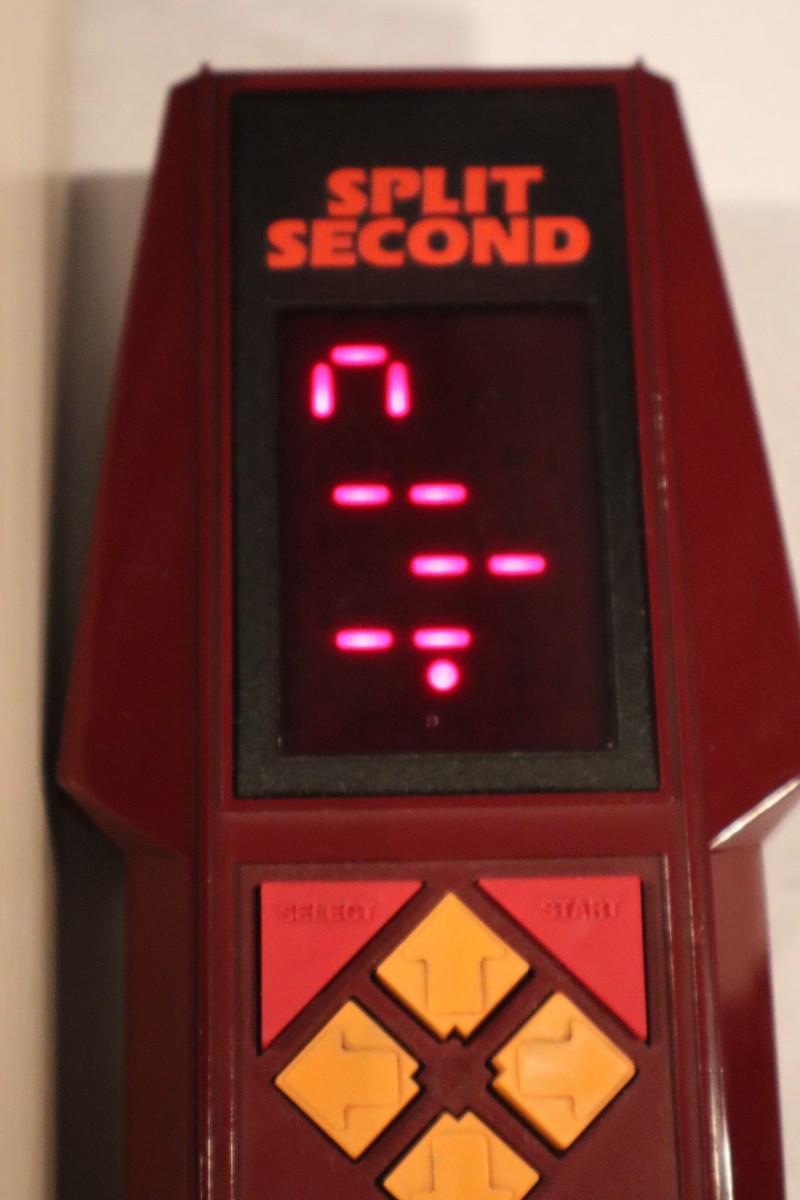 Split Second Electronic Handheld Game 1980 Parker Brothers Works