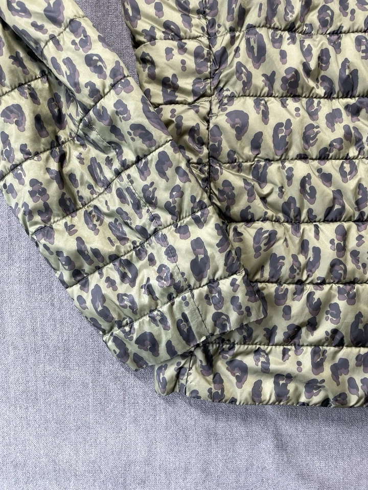 Old Navy Active Puffer Jacket Womens L Green Leopard Print Quilted Lightweight - Image 2 of 4