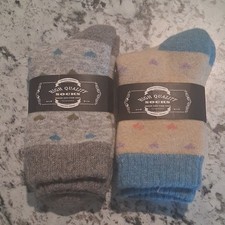 High Quality Socks Women's Cute Heart Crew Socks 2 Pairs Multicolor Size 9-11