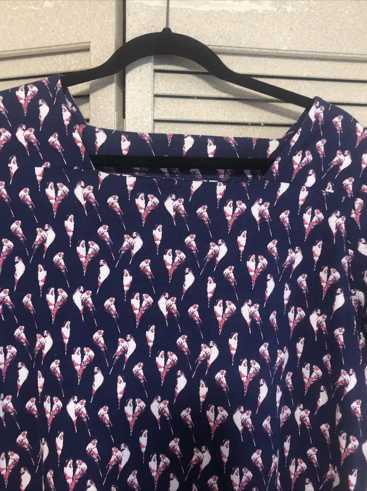 NUEVO SIN ETIQUETAS Coral Bay Leisure Mujer Azul Manga Corta Top Túnica Talla Grande Love Birds Foto 4 de 4