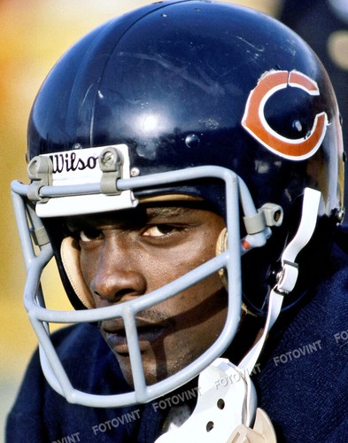 WALTER PAYTON Photo Picture CHICAGO BEARS Football 8x10 11x14 11x17 16x20 (W8) - Picture 2 of 5