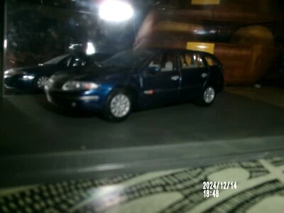 Voiture miniature 1/43ieme..Renault Laguna Break..Phase II..de 2010..s/boite - Photo 1/3