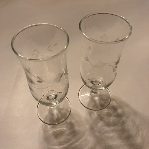 Coppia Bicchieri Vintage Cordial Stelo Floreale Frutta Acquaforte Brandy Port