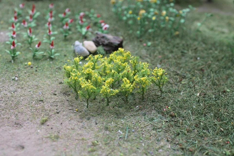 MP SCENERY 32 Oilseed Rapes N Gauge Model Farm Plants Railroad & Farm Layout - Image 2 of 4
