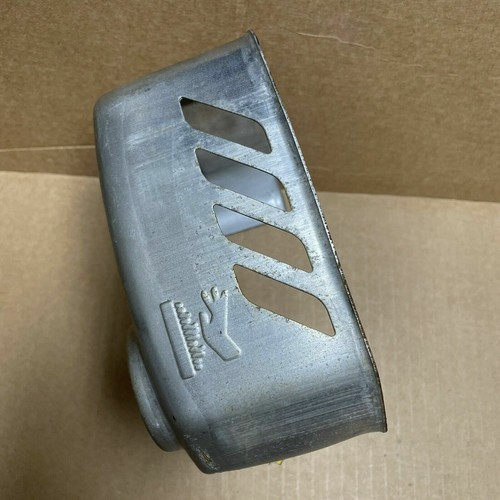 Subaru EA190V muffler cover 18134Z02051000 - Picture 3 of 10