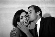 Barbara Steele & Michel Bardinet posing promotion film Kisses Augu- Old Photo 1