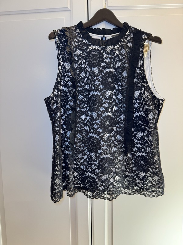 The Limited Black/White 1X Floral Lace Lined Ruffle Sleeveless Round Neck Blouse